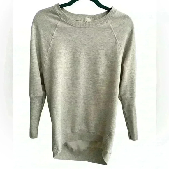 T.La Women’s XS Cream Gray Sweatshirt Longer Back Crew Neck - Picture 3 of 10